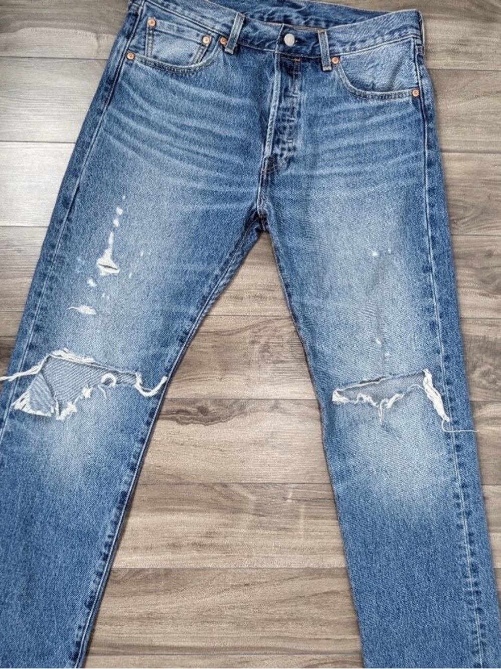 Levis 501 '93 Jeans Size W32 L34 Medium Blue Distressed Button Fly 100% cotton